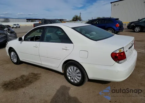 2005 Toyota Camry Le from USA, damaged, VIN 4T1BE32K15U579733